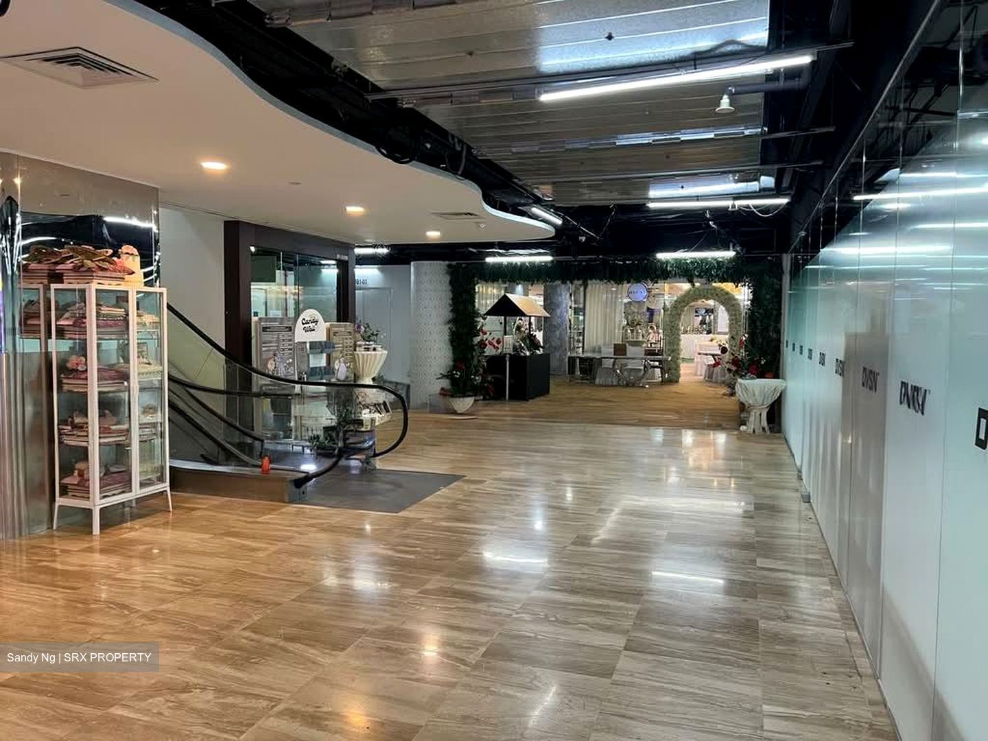 Paya Lebar MRT (D14), Retail #557605801
